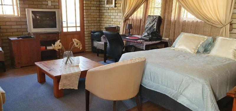 10 Bedroom Property for Sale in Ladybrand Free State